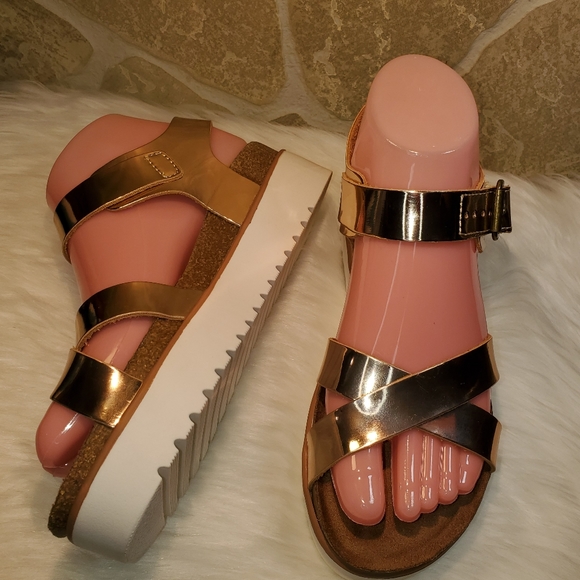 WOMENS SANDALS NOT RATED - Picture 12 of 13